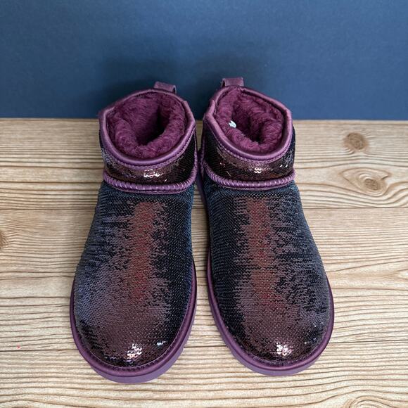 UGG Classic Ultra Mini Mirror Ball Booties Sz 7 Sequin Burgundy Cherry Maroon - Picture 4 of 10